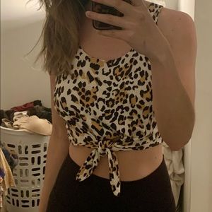 Babaton crop knot top